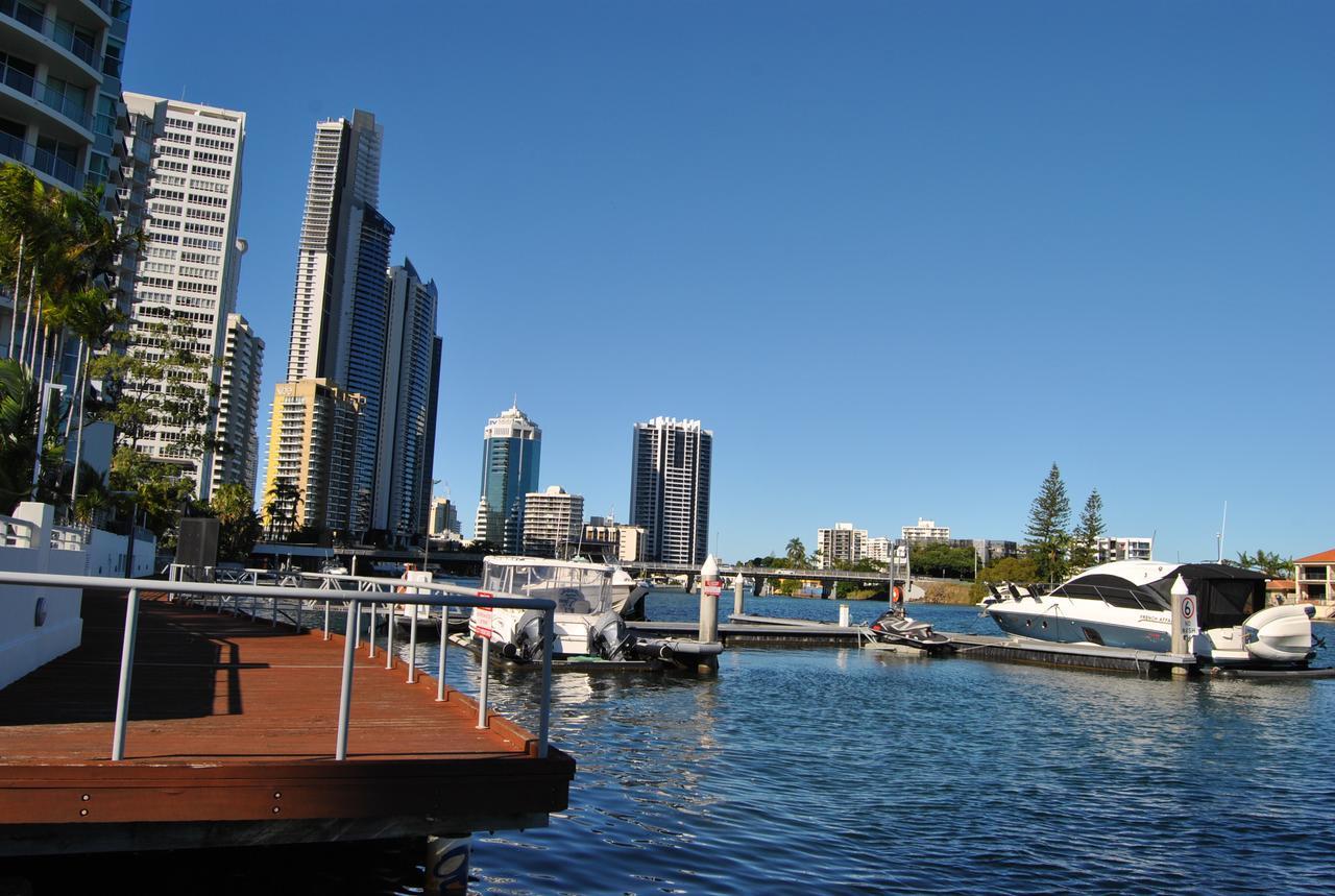 Budds Beach Apartments Surfers Paradise Extérieur photo